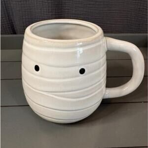 Rare White Mummy Figural Ceramic Coffee Mug Halloween